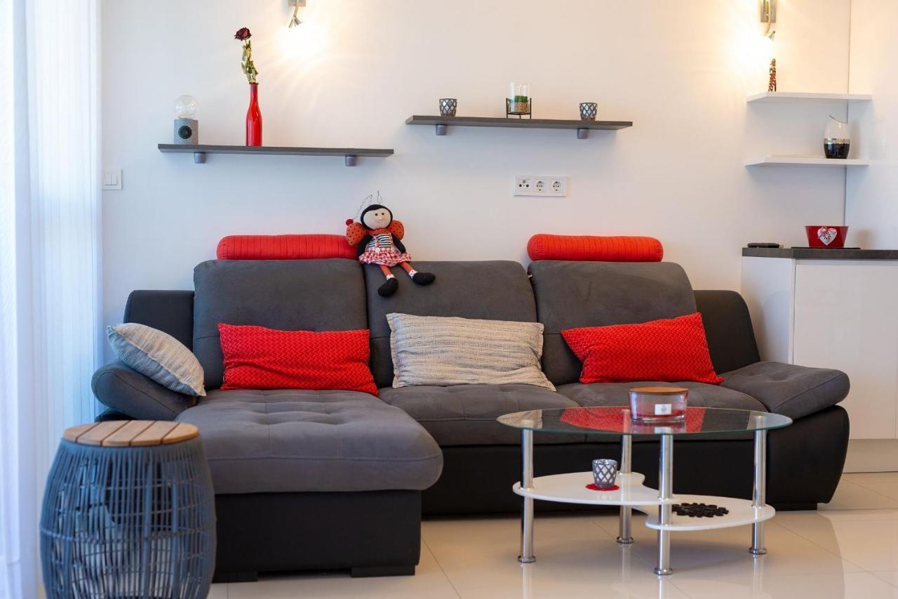 Apartment Crystal Aura Malinska Dış mekan fotoğraf