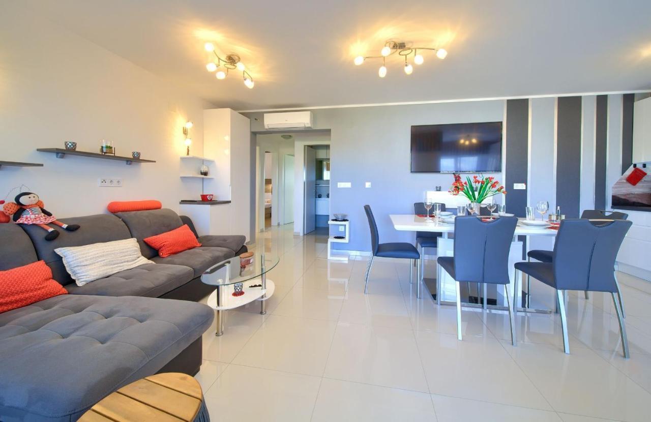 Apartment Crystal Aura Malinska Dış mekan fotoğraf